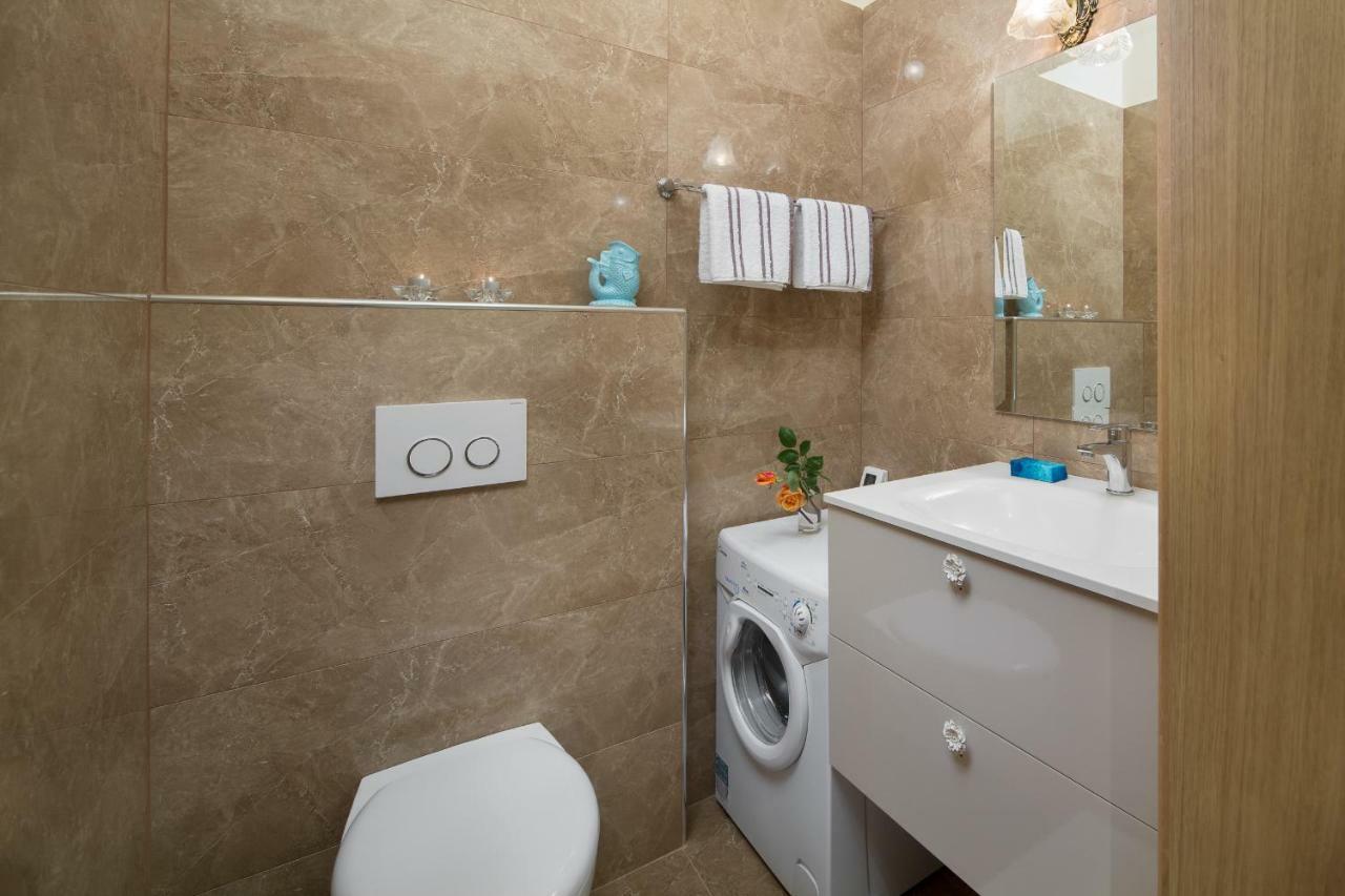 Valdibora Sea View Residence Rovinj Dış mekan fotoğraf
